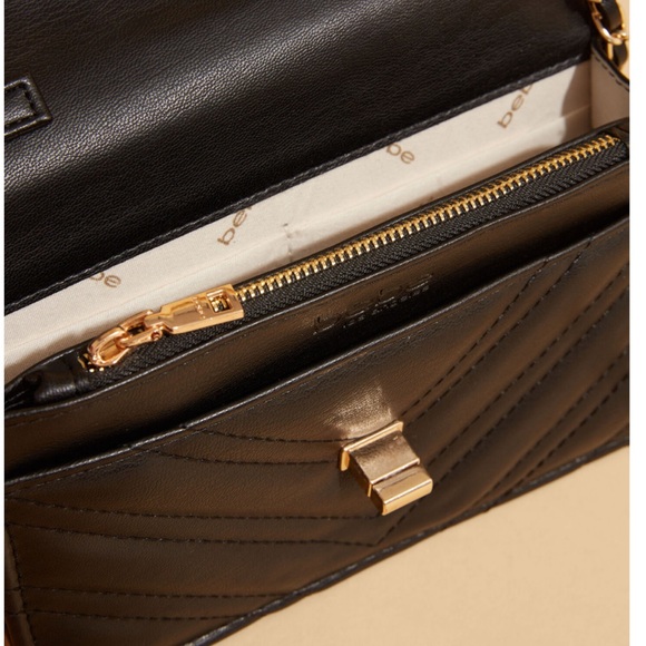 Bebe Black Quilted Faux Leather Crossbody Bag Gold-tone Hardware Chain Strap - Picture 3 of 5